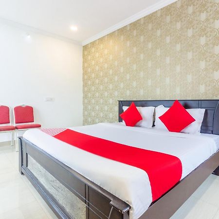 โอโย 44583 อัลไพน์ โกลว์ ไฮต์ Hotel Trimulgherry ภายนอก รูปภาพ