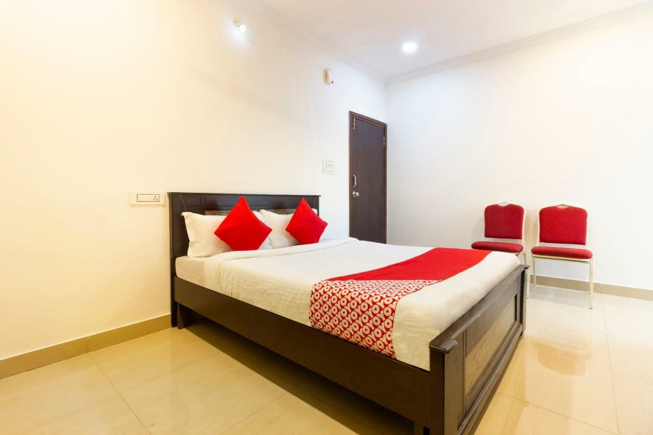 โอโย 44583 อัลไพน์ โกลว์ ไฮต์ Hotel Trimulgherry ห้อง รูปภาพ